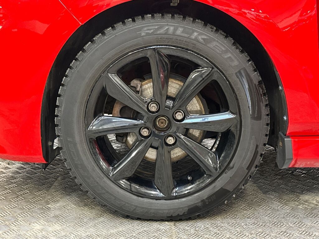 Ford Fiesta 2018 Punainen