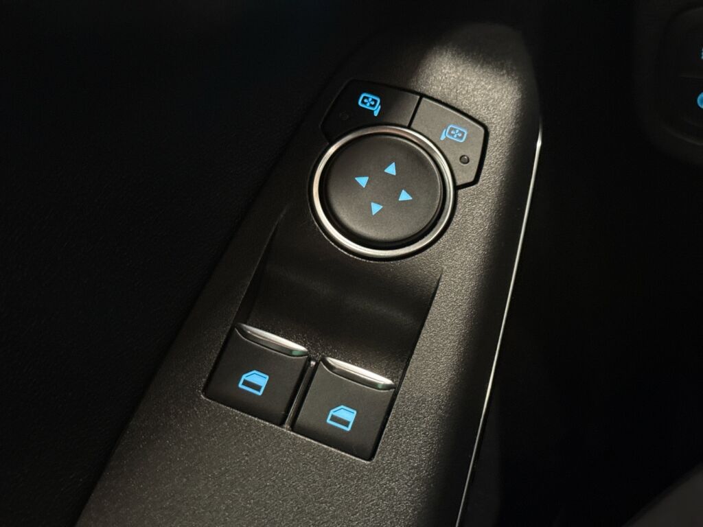 Ford Fiesta 2018 Punainen