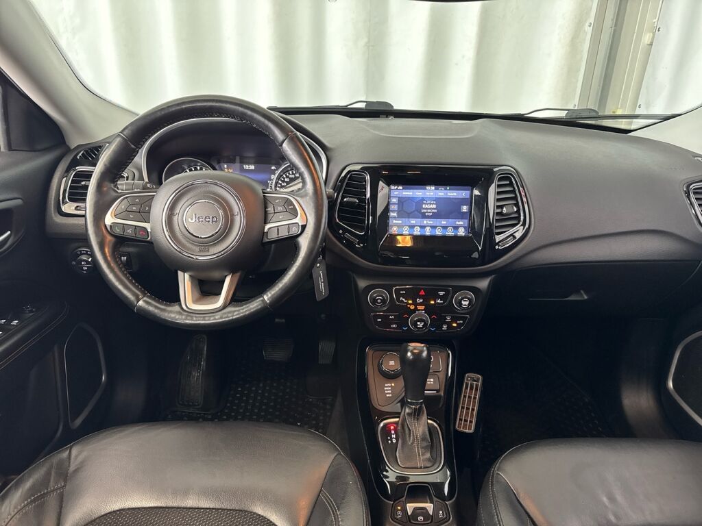 Jeep Compass 2018 Musta