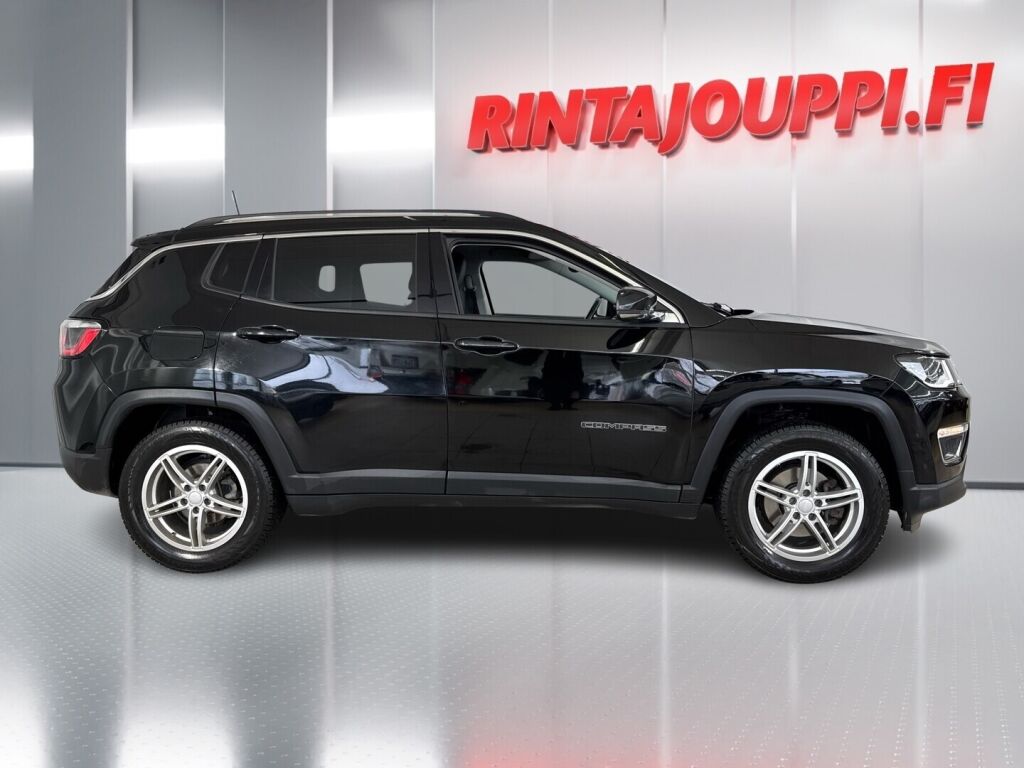 Jeep Compass 2018 Musta