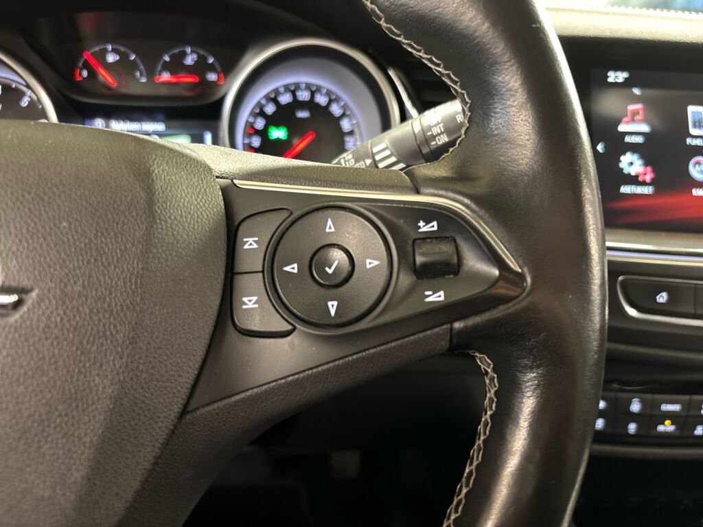 Opel Insignia 2018 Valkoinen