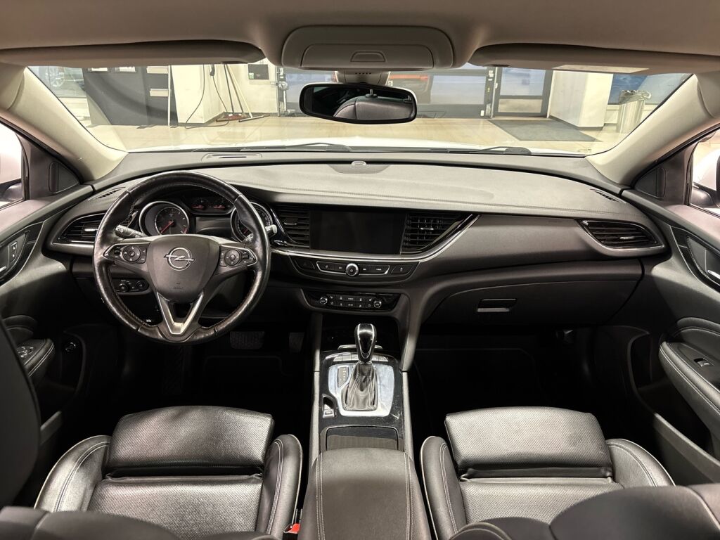 Opel Insignia 2018 Valkoinen