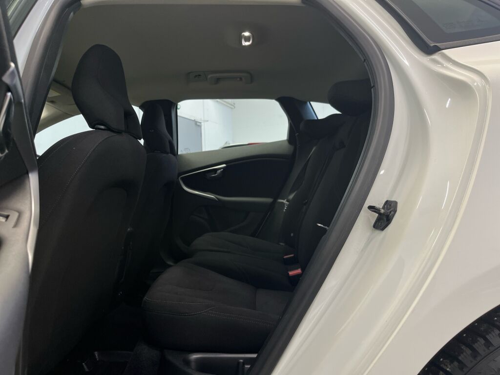 Volvo V40 2013 Valkoinen