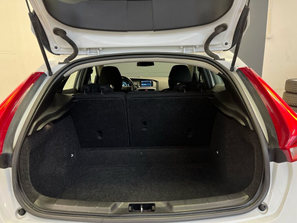 Volvo V40 2013 Valkoinen