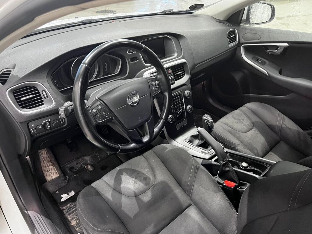 Volvo V40 2013 Valkoinen