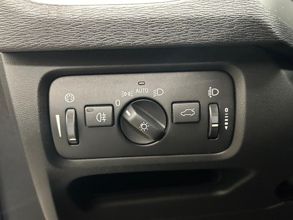 Volvo V40 2013 Valkoinen