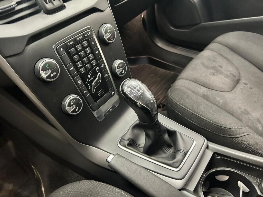 Volvo V40 2013 Valkoinen