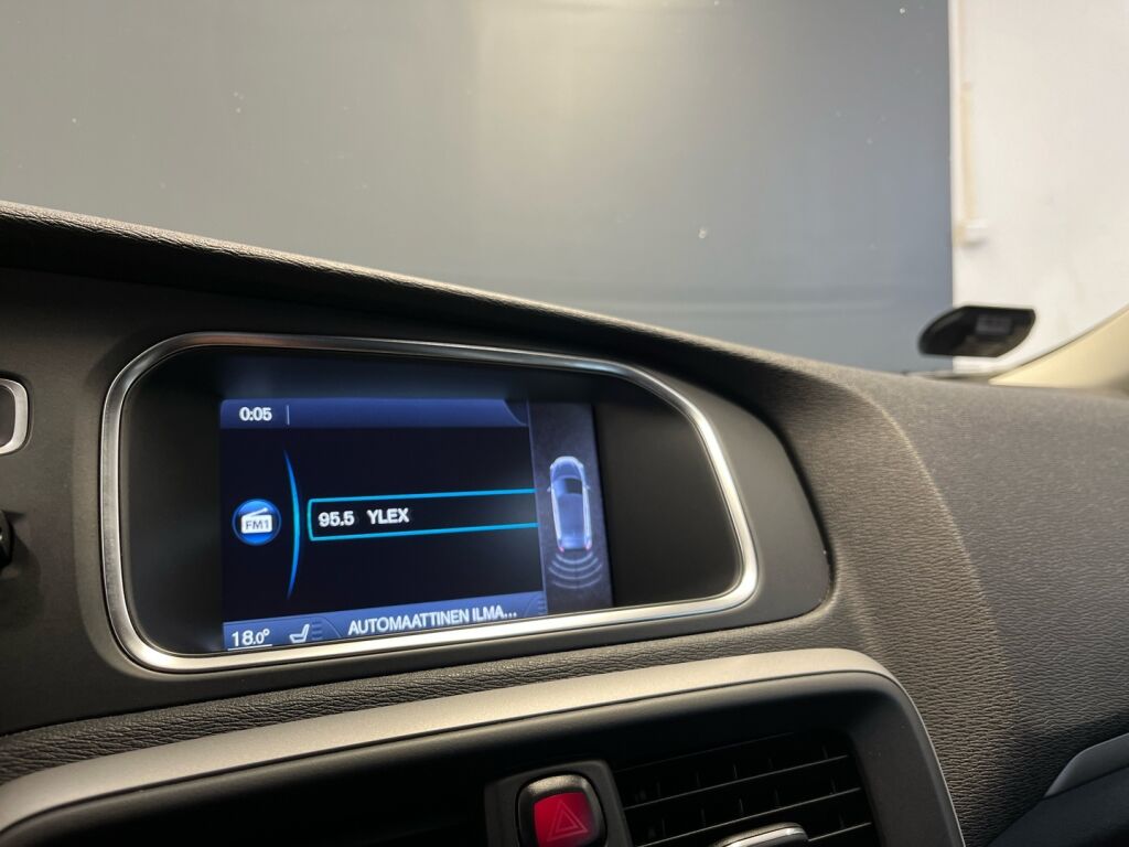 Volvo V40 2013 Valkoinen