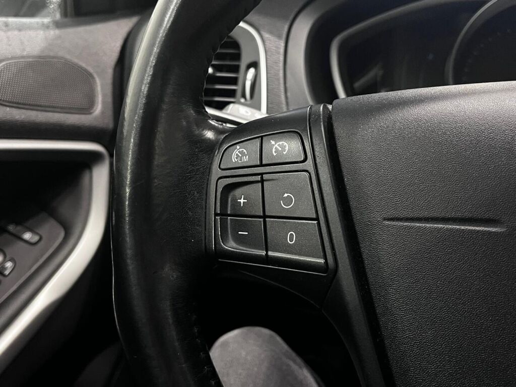 Volvo V40 2013 Valkoinen