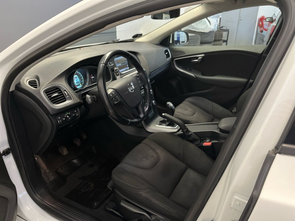 Volvo V40 2013 Valkoinen
