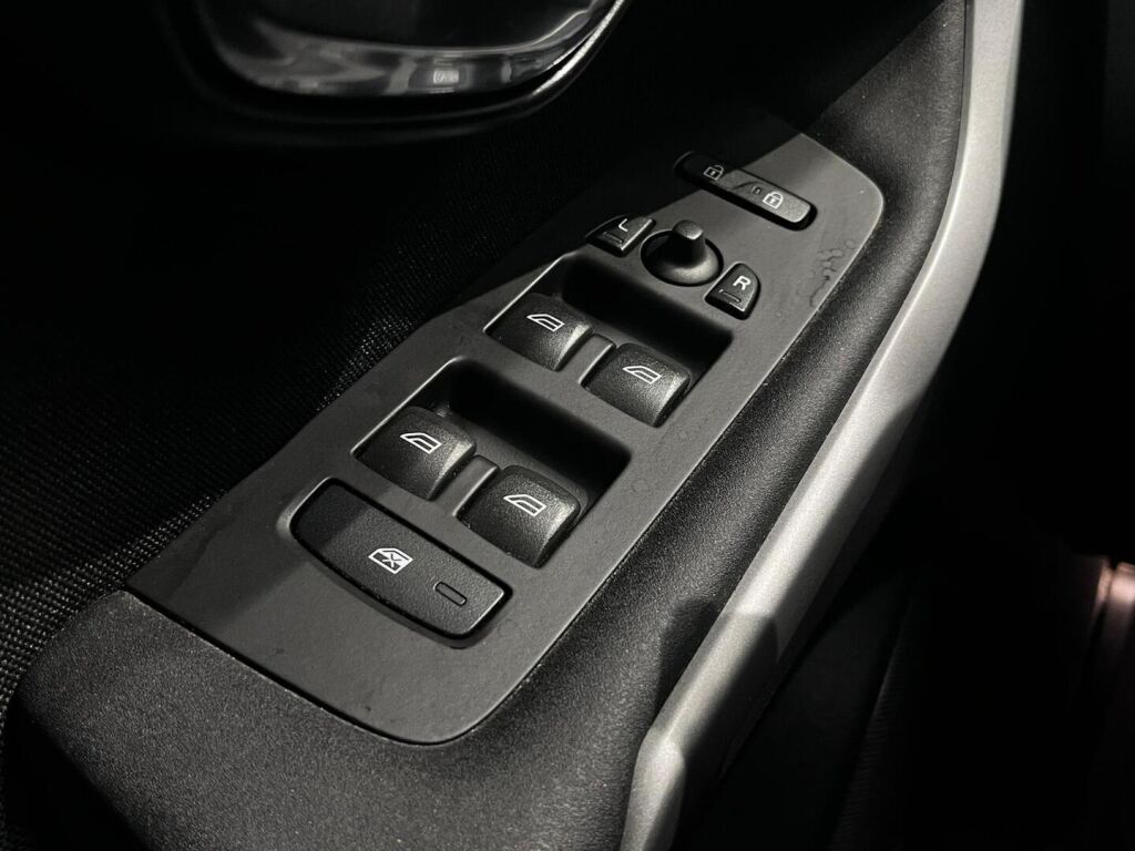 Volvo V40 2013 Valkoinen