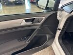 Volkswagen Golf 2015 Valkoinen