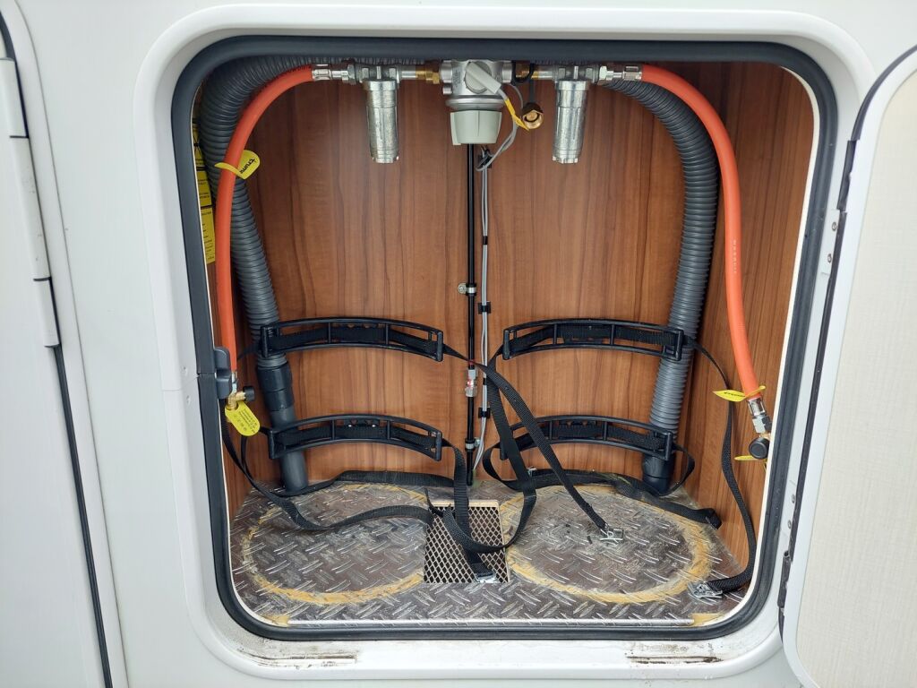 Hymer Tramp T 588 SL 2017 Valkoinen