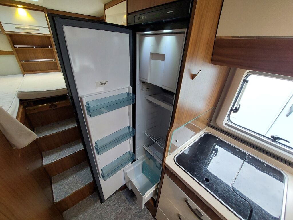 Hymer Tramp T 588 SL 2017 Valkoinen