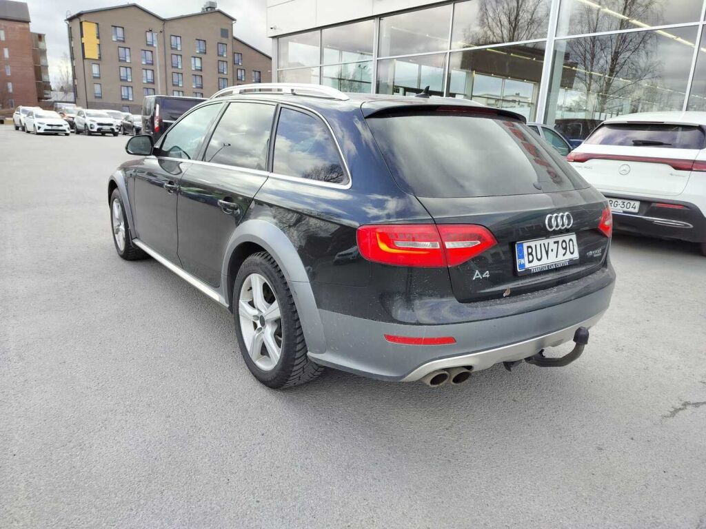 Audi A4 allroad quattro 2013 Musta