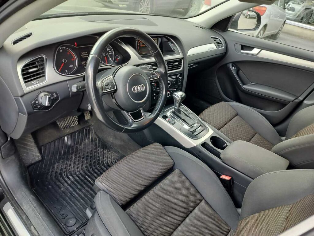 Audi A4 allroad quattro 2013 Musta