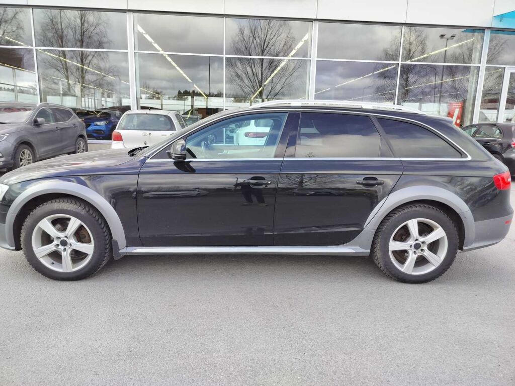 Audi A4 allroad quattro 2013 Musta