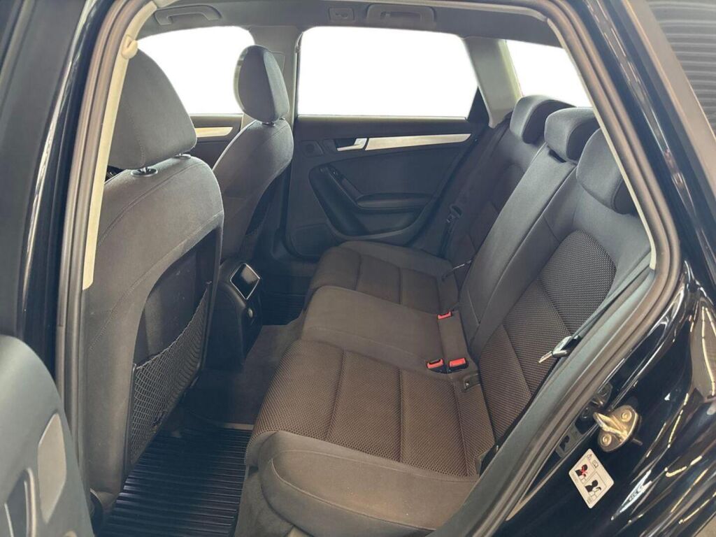 Audi A4 allroad quattro 2013 Musta