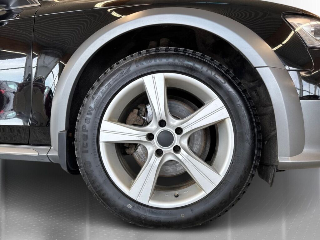 Audi A4 allroad quattro 2013 Musta
