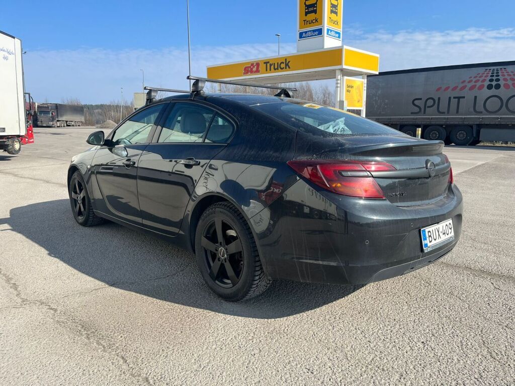 Opel Insignia 2015 Musta