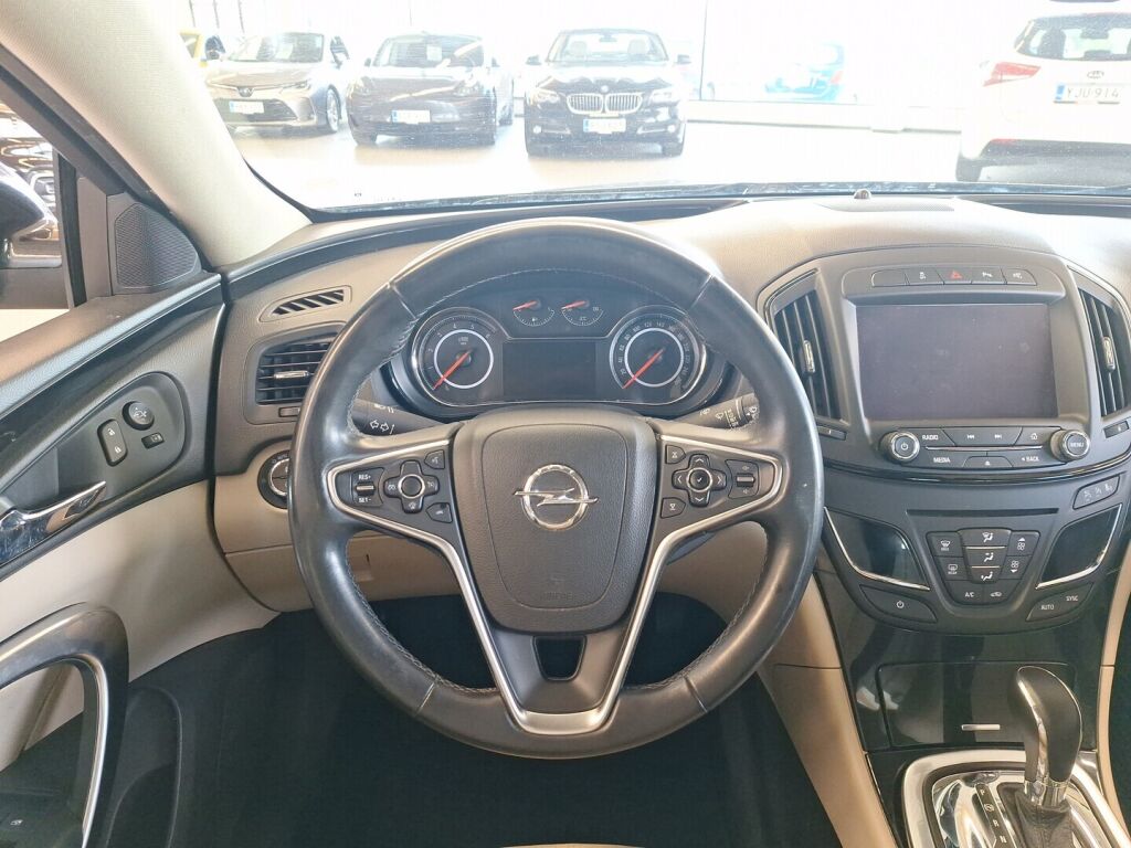 Opel Insignia 2015 Musta