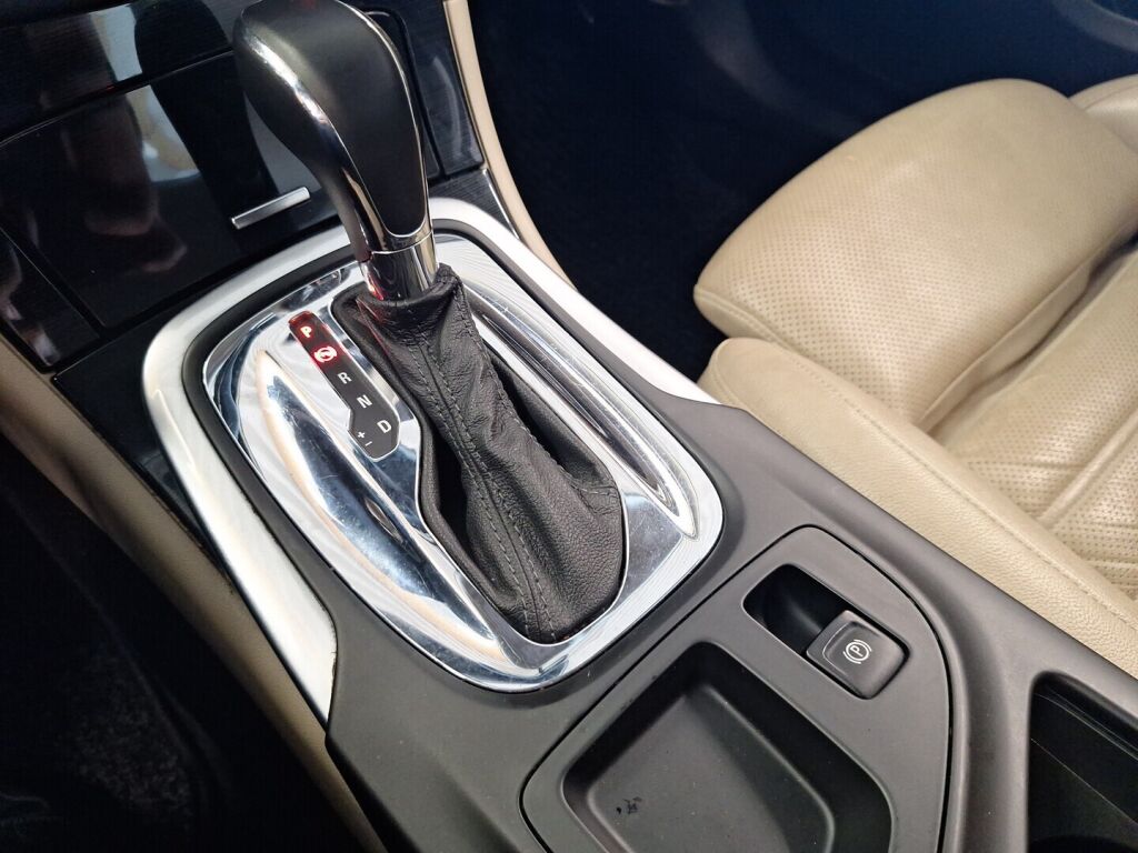 Opel Insignia 2015 Musta