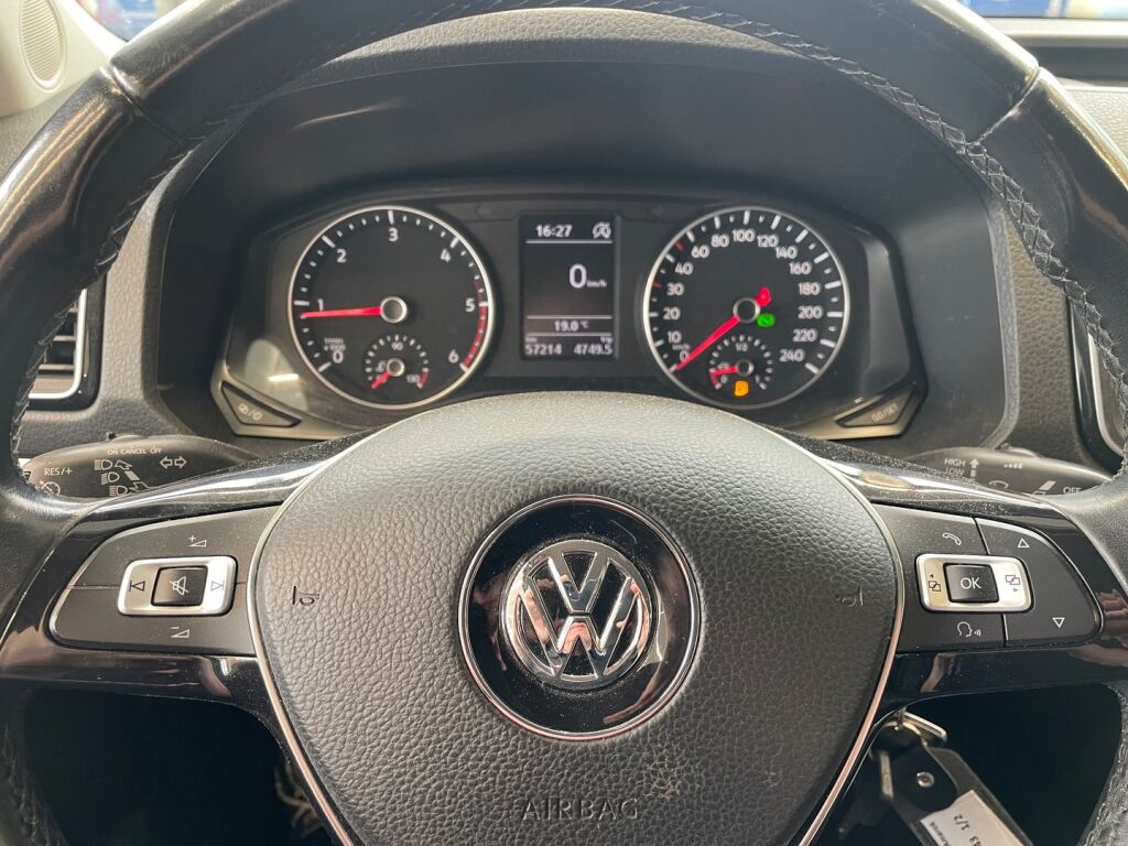 Volkswagen Amarok 2018 Musta
