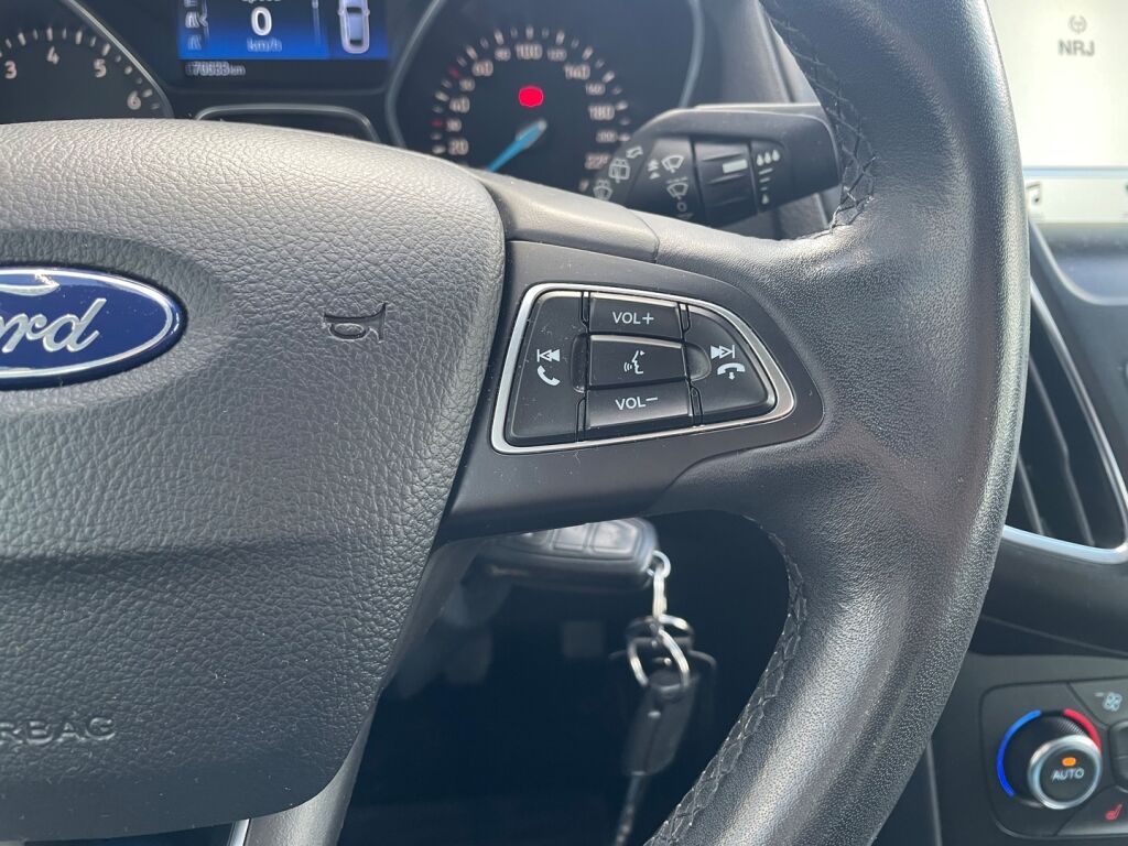 Ford Focus 2018 Sininen