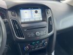 Ford Focus 2018 Sininen