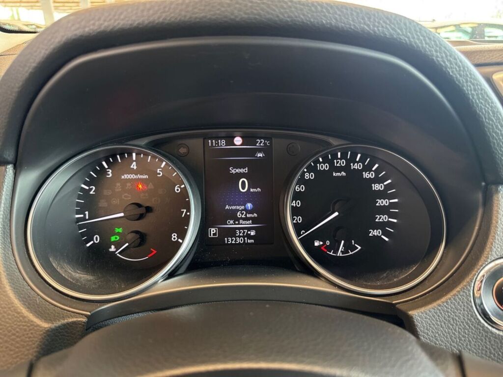 Nissan Qashqai 2018 Ruskea (beige)
