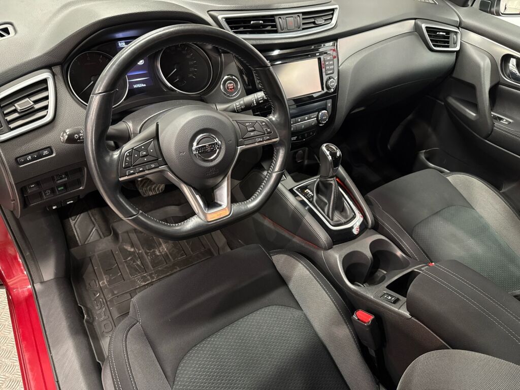 Nissan Qashqai 2018 Punainen