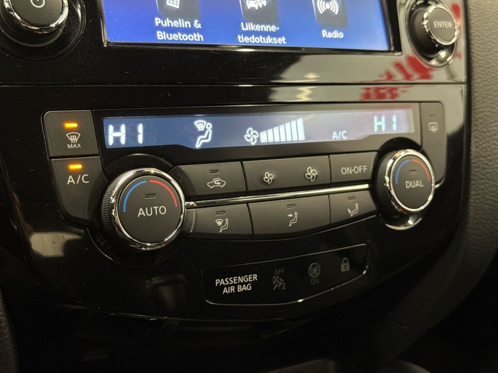 Nissan Qashqai 2018 Punainen