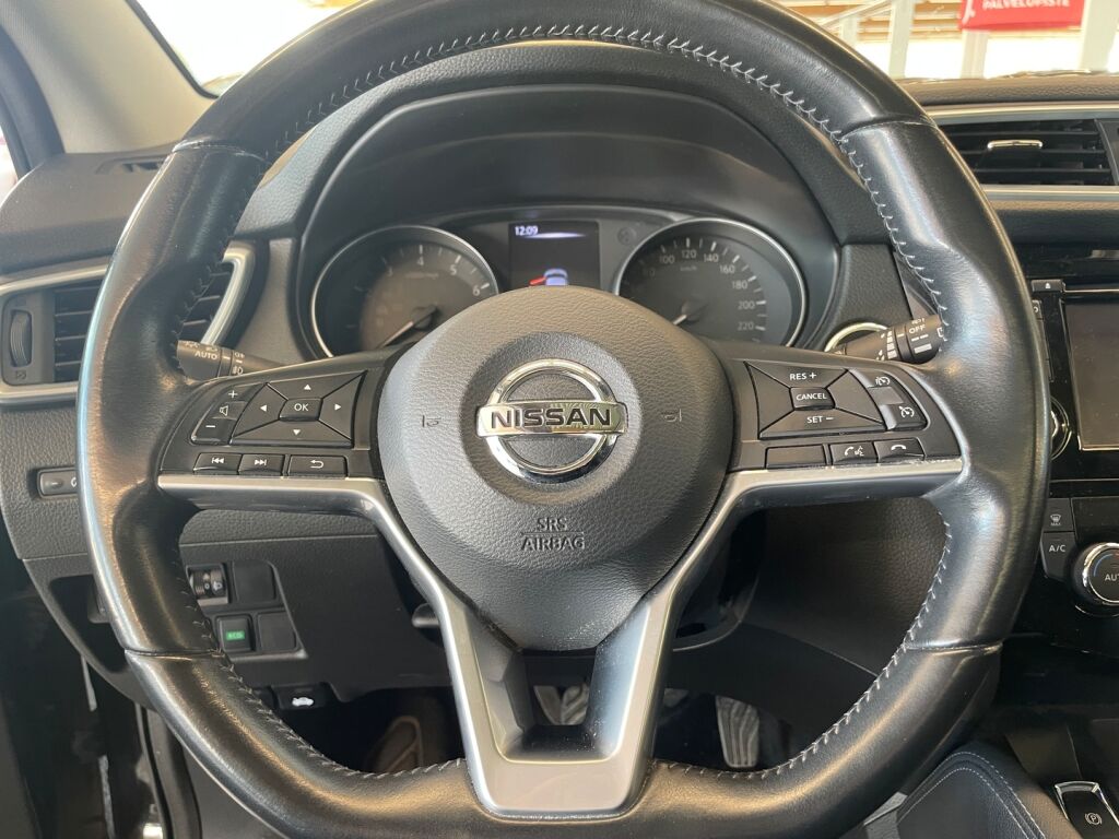 Nissan Qashqai 2018 Musta