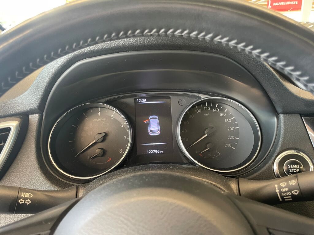Nissan Qashqai 2018 Musta