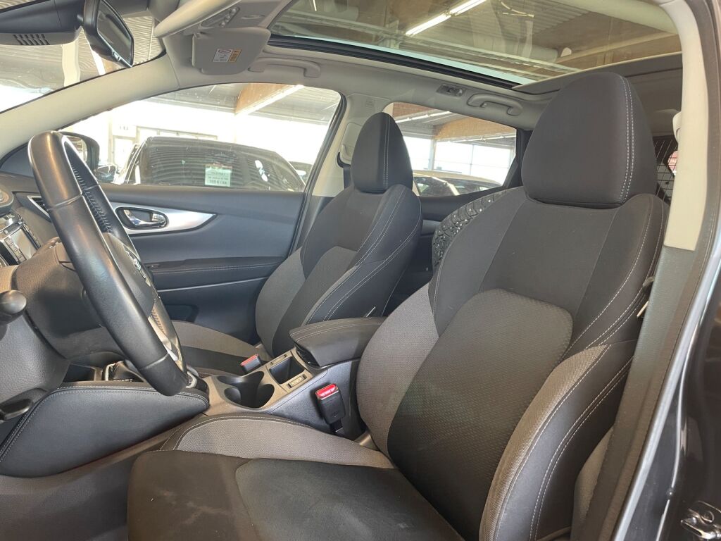 Nissan Qashqai 2018 Musta