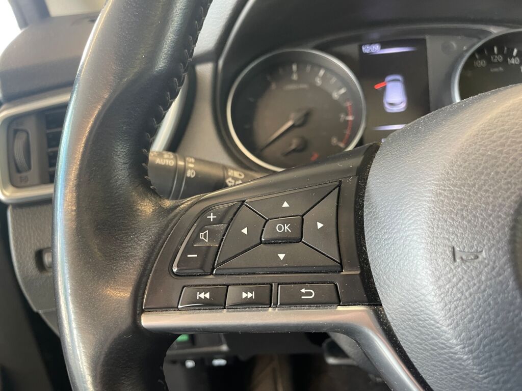 Nissan Qashqai 2018 Musta