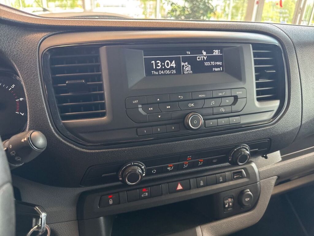 Peugeot Expert 2018 Valkoinen