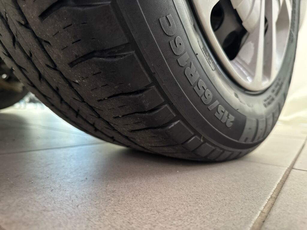 Peugeot Expert 2018 Musta