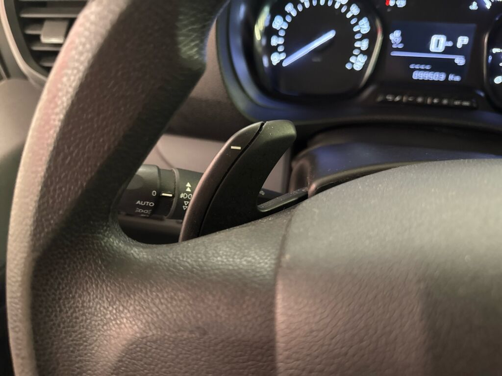 Peugeot Expert 2018 Musta