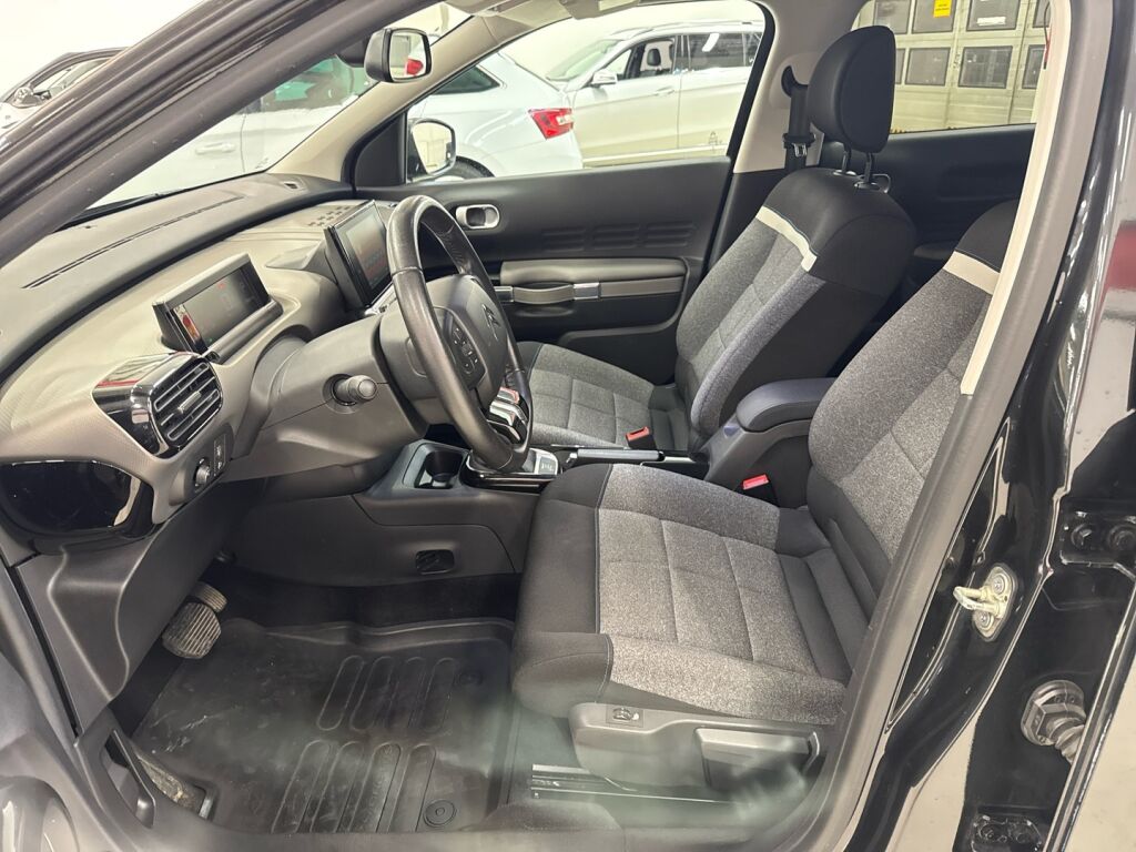 Citroen C4 Cactus 2018 Musta