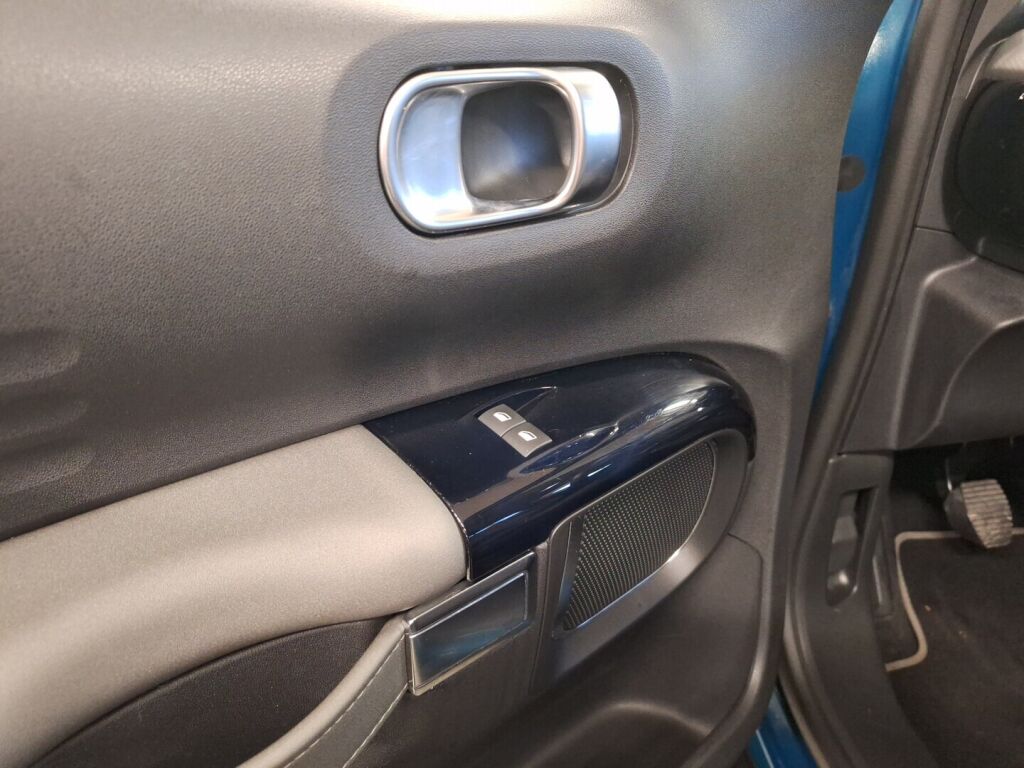 Citroen C4 Cactus 2018 Sininen