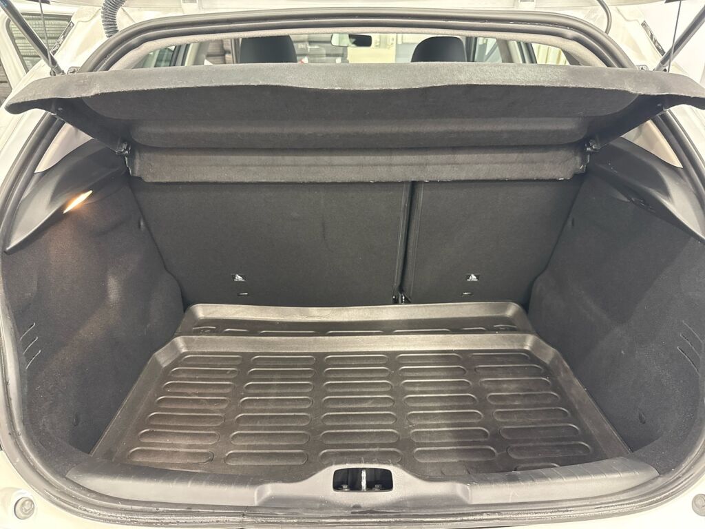 Citroen C4 Cactus 2018 Valkoinen