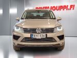 Volkswagen Touareg 2016 Ruskea (beige)