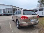 Volkswagen Touareg 2016 Ruskea (beige)