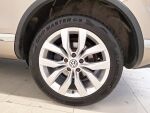 Volkswagen Touareg 2016 Ruskea (beige)