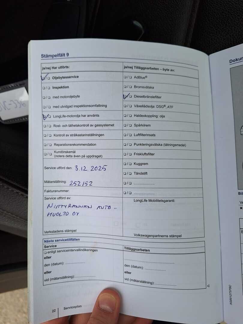 Volkswagen Touareg 2016 Ruskea (beige)