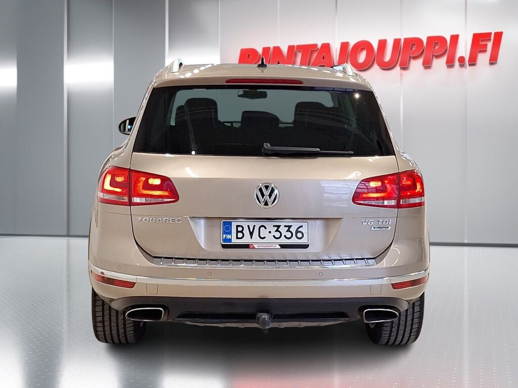 Volkswagen Touareg 2016 Ruskea (beige)