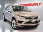 Volkswagen Touareg 2016 Ruskea (beige)