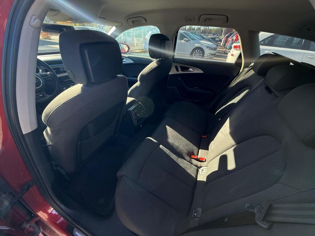 Audi A6 2015 Punainen