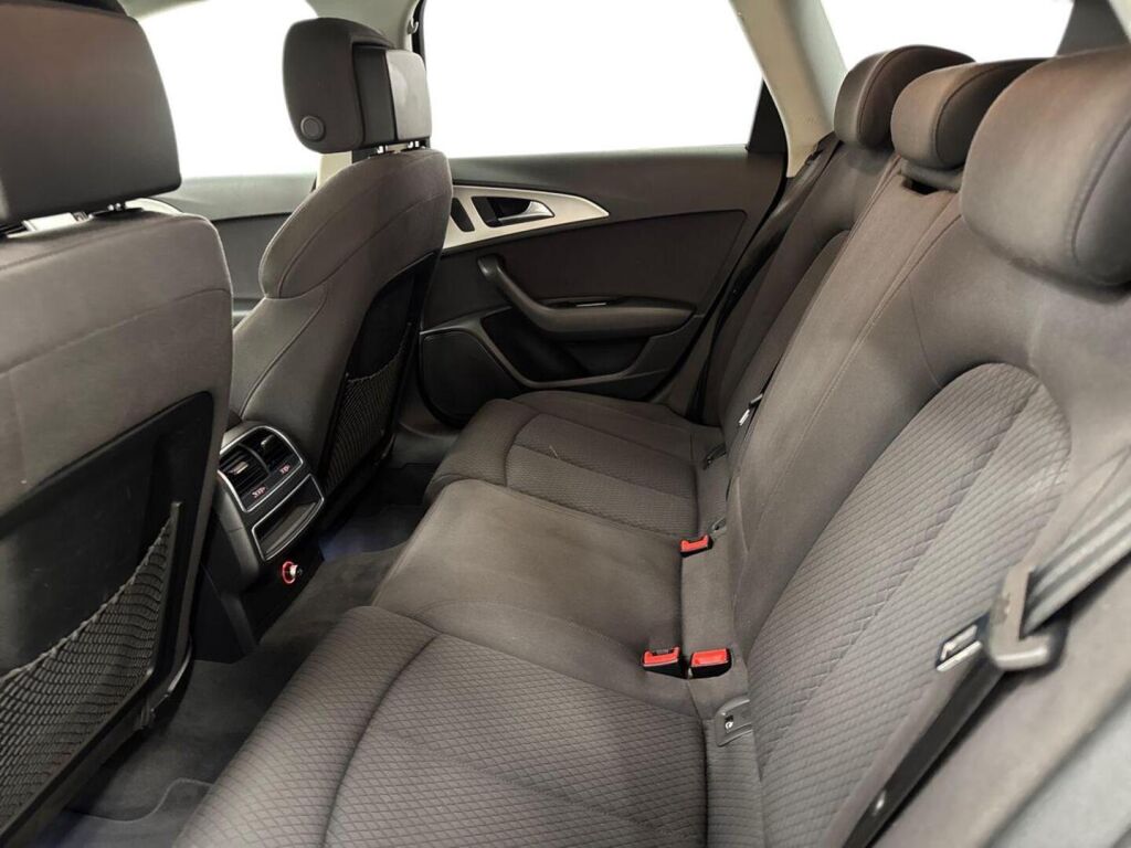 Audi A6 2015 Punainen